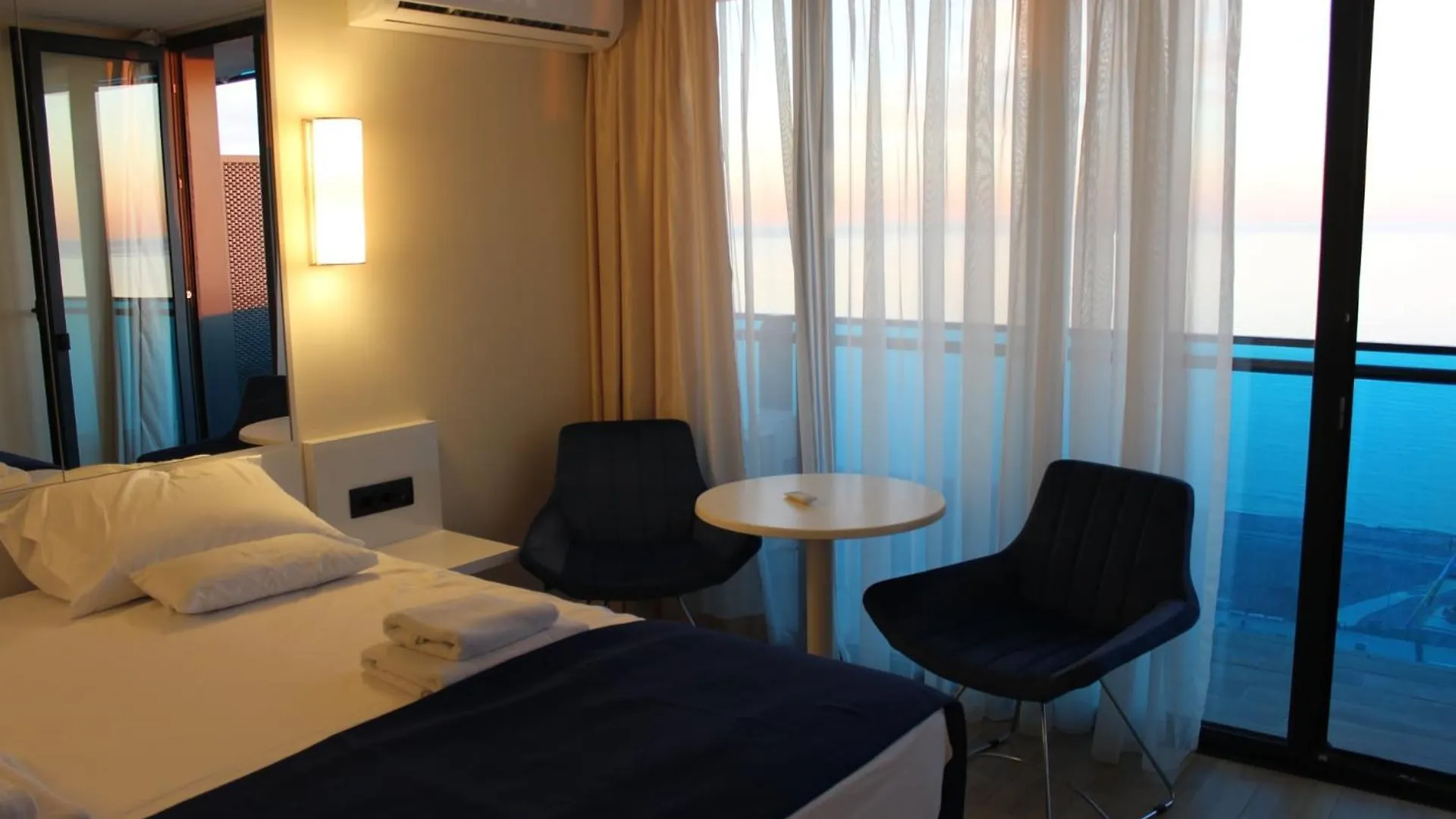 Orbi Hotel Amazing View And Location Batum Gürcistan
