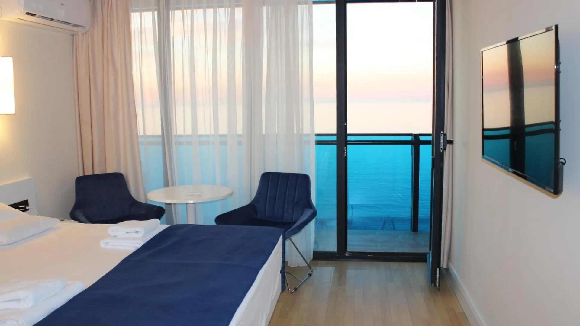 Orbi Hotel Amazing View And Location Batum 0*,  Gürcistan